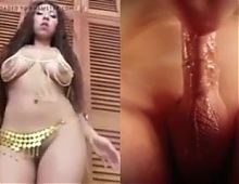 Blowjob babecock to a nude bellydancer