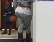 Mature black lady big booty 